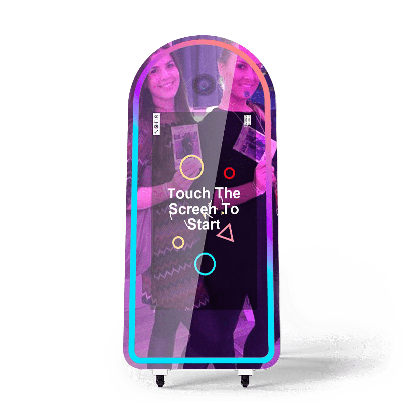 Mirror Booth 09