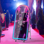 Mirror Booth 09